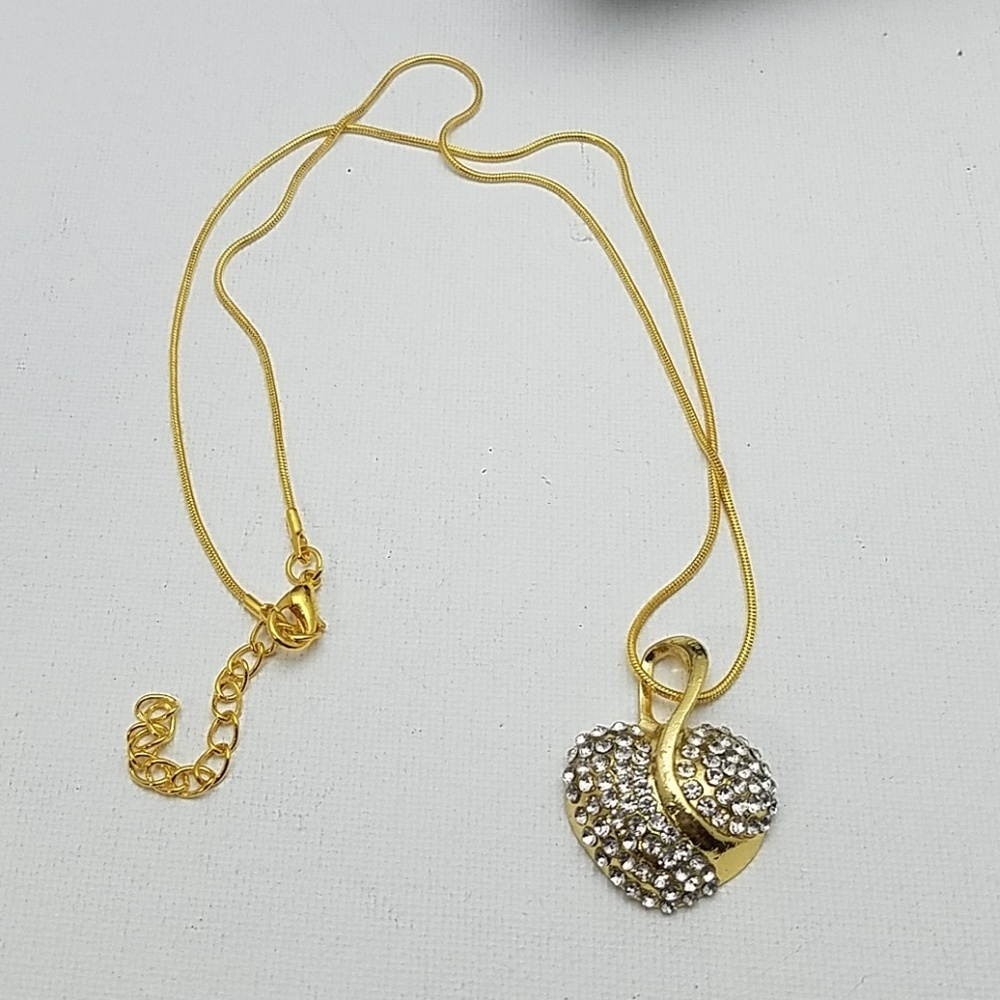 Gold Tone Rhinestone Heart 18" Necklace - Picture 2 of 3